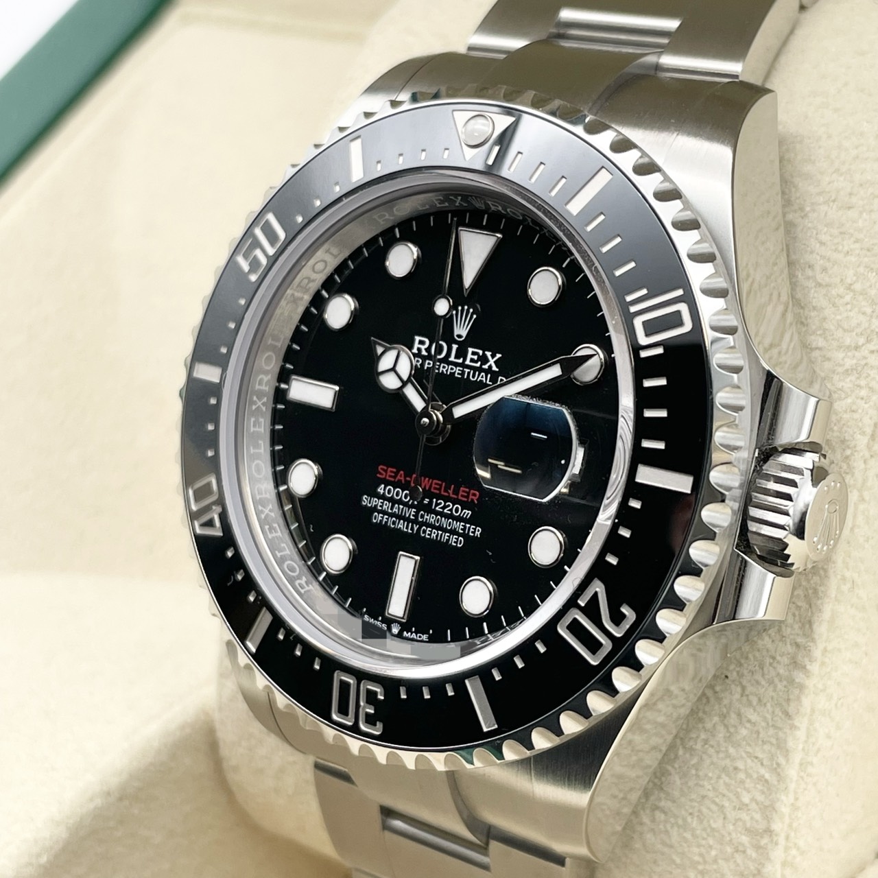 【美品！】ロレックス シードゥエラー 126600 ブラック オイスターブレスレット 43mm