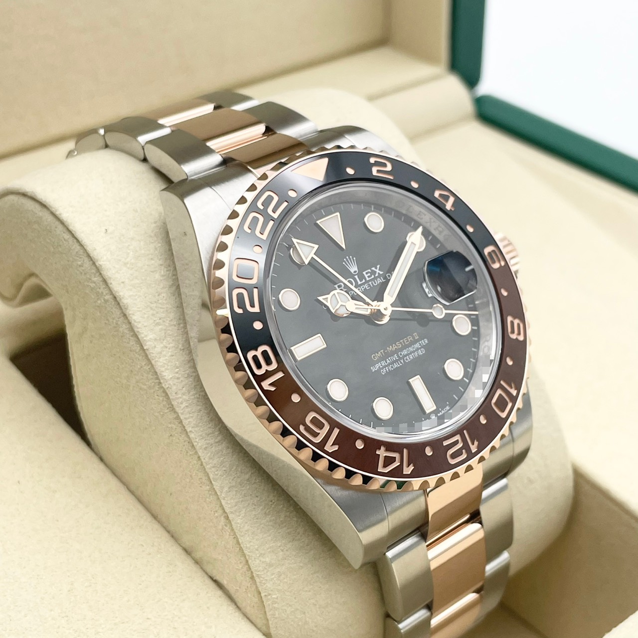 【保証書日付2026年2月！】 ロレックス GMTマスターII 126711CHNR ブラック 40mm