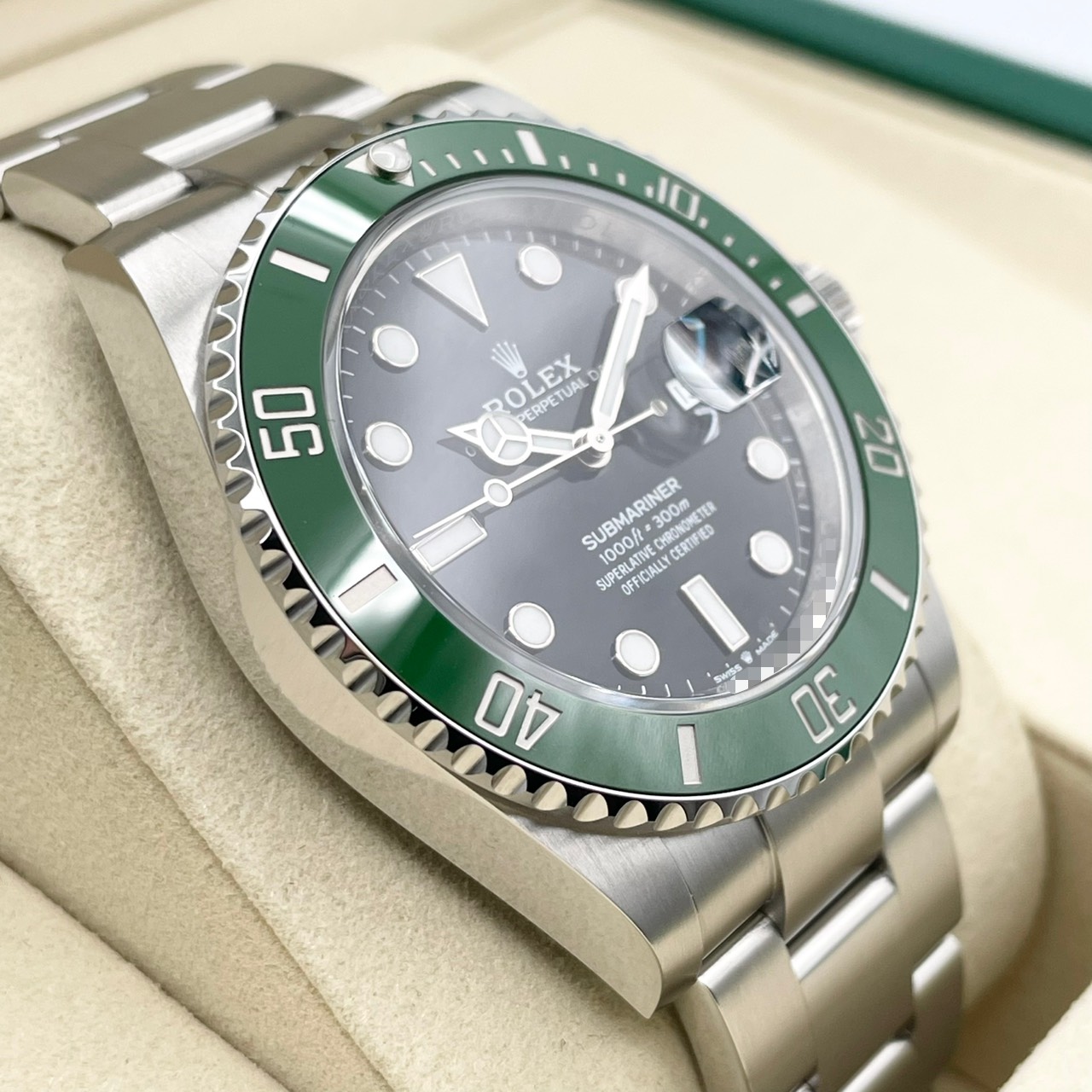 ロレックス サブマリーナ デイト 126610LV ブラック 41mm