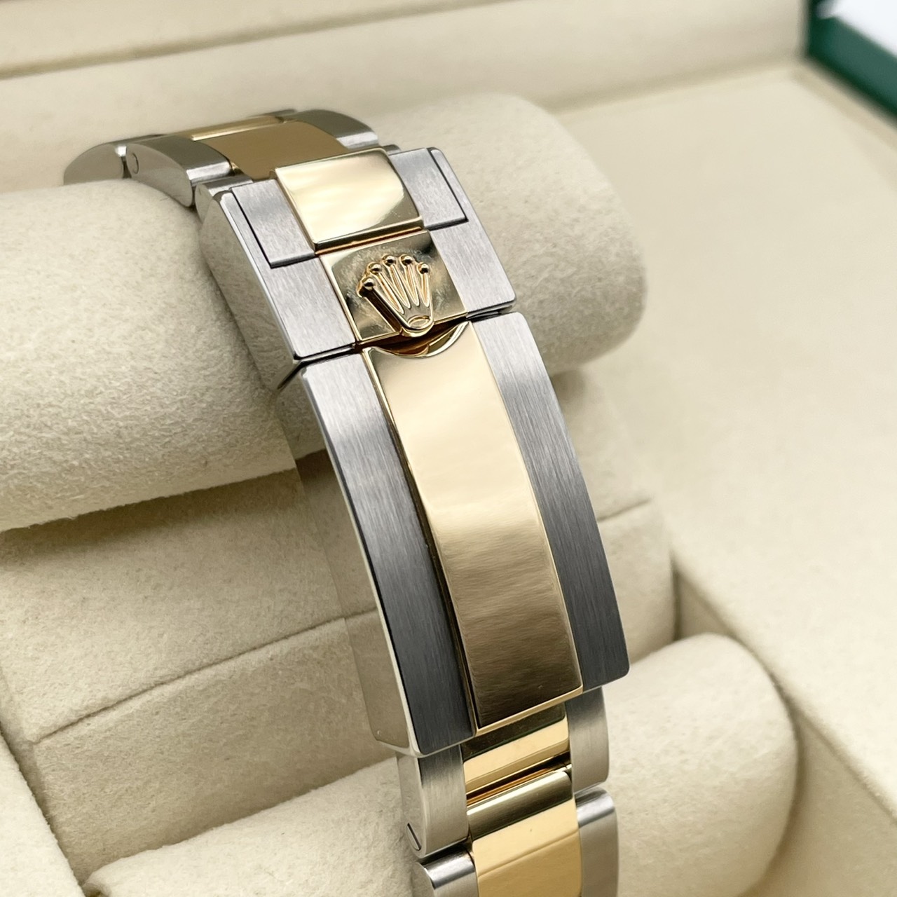 ロレックス エクスプローラー 124273 ブラック ステンレススチール+イエローゴールド 36mm