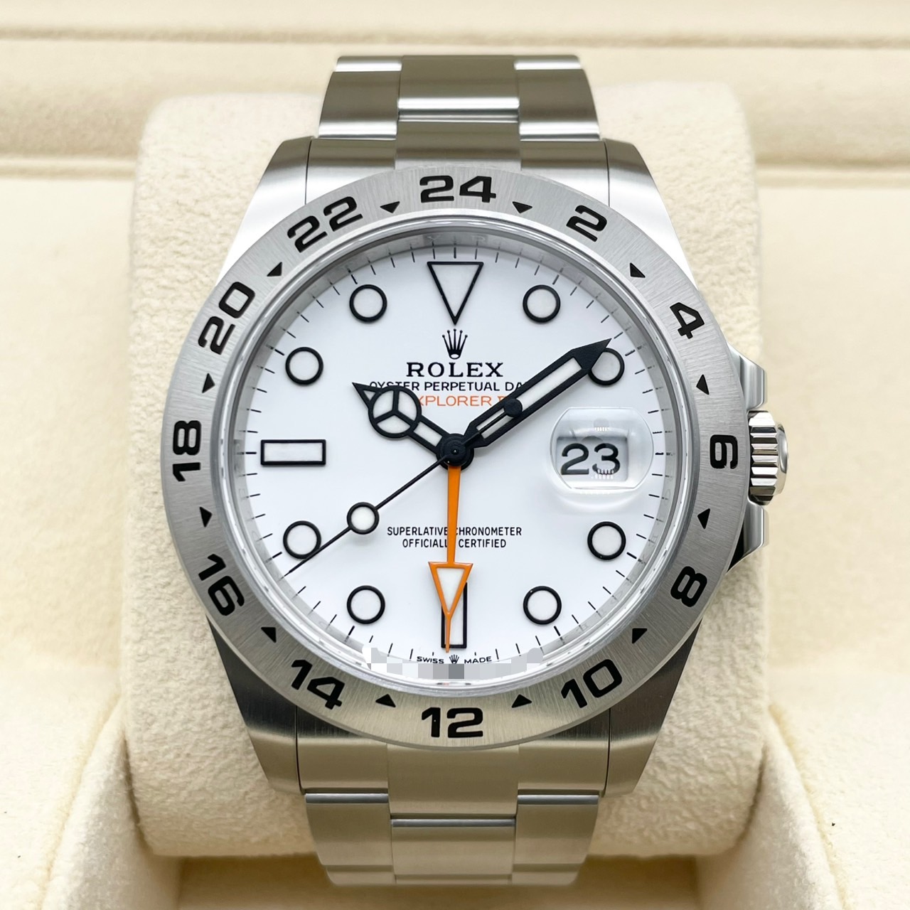 ロレックス エクスプローラーII 226570 ホワイト オイスターブレスレット 42mm