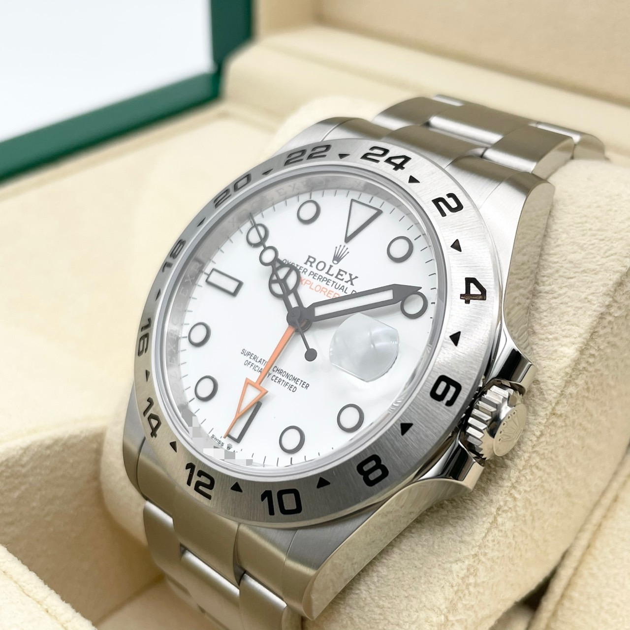 ロレックス エクスプローラーII 226570 ホワイト オイスターブレスレット 42mm