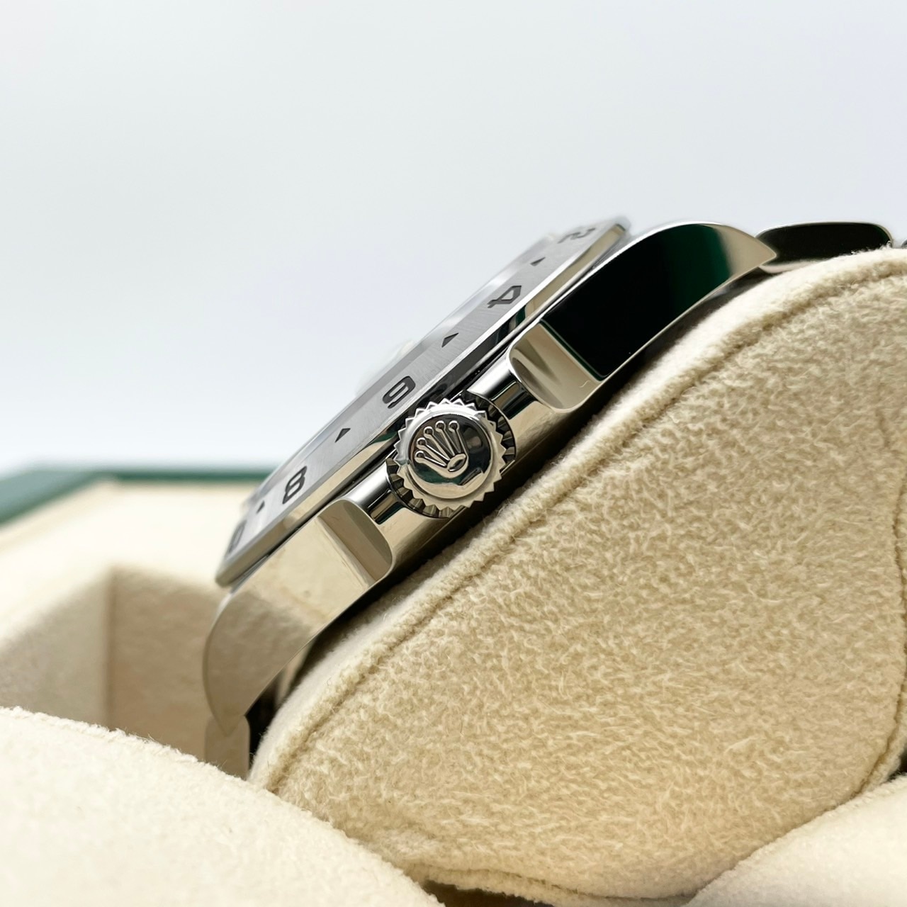 ロレックス エクスプローラーII 226570 ホワイト オイスターブレスレット 42mm