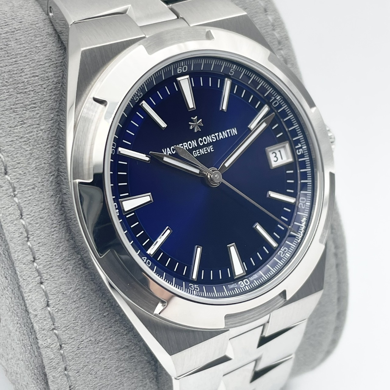 【2025年7月ギャラ！】ヴァシュロンコンスタンタン オーヴァーシーズ 4520V/210A-B128 ブルー 41mm