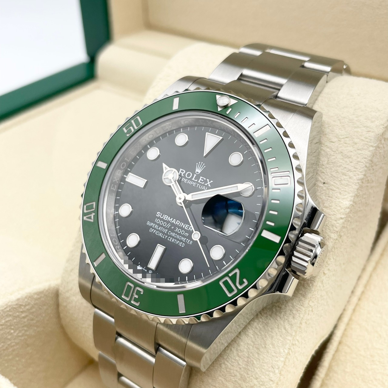 ロレックス サブマリーナ デイト 126610LV ブラック 41mm