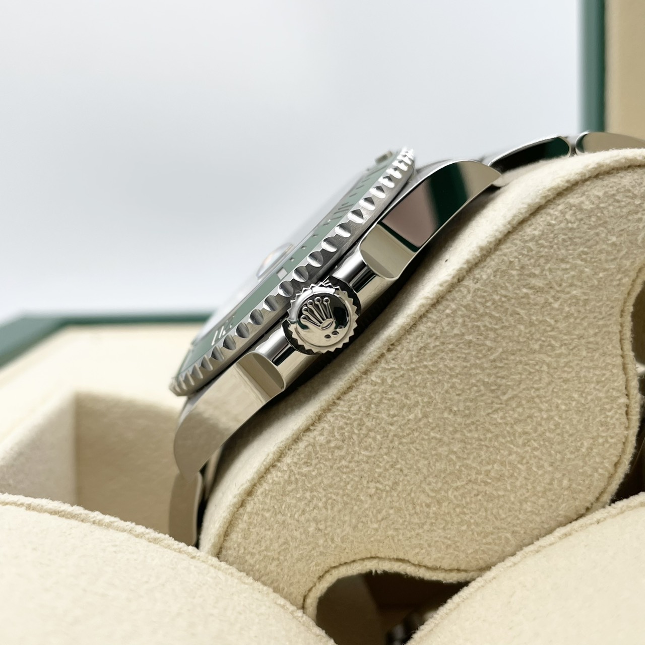 ロレックス サブマリーナ デイト 126610LV ブラック 41mm