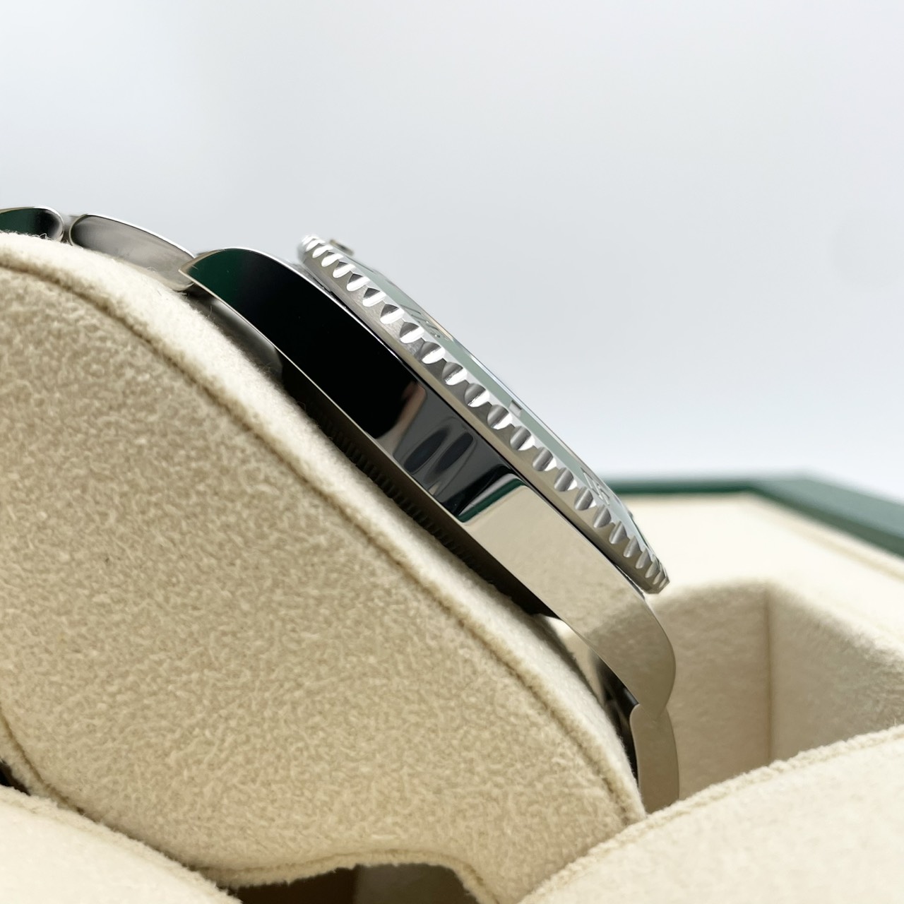 ロレックス サブマリーナ デイト 126610LV ブラック 41mm