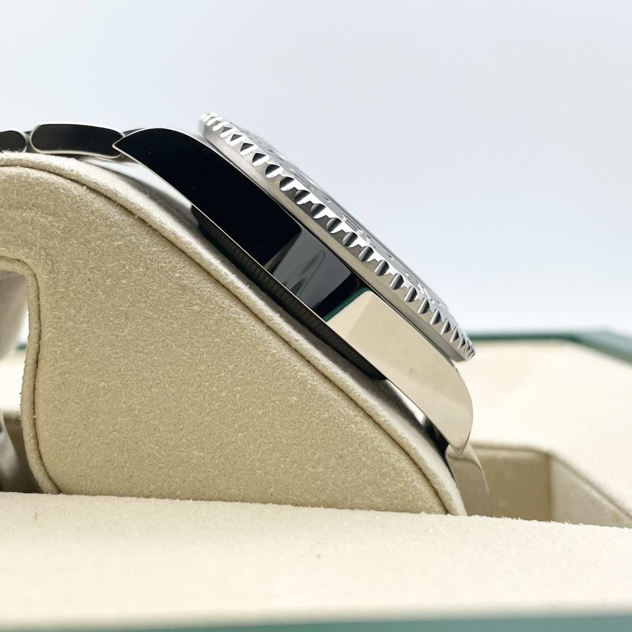 ロレックス GMTマスターII 126710GRNR ブラック オイスターブレスレット 40mm