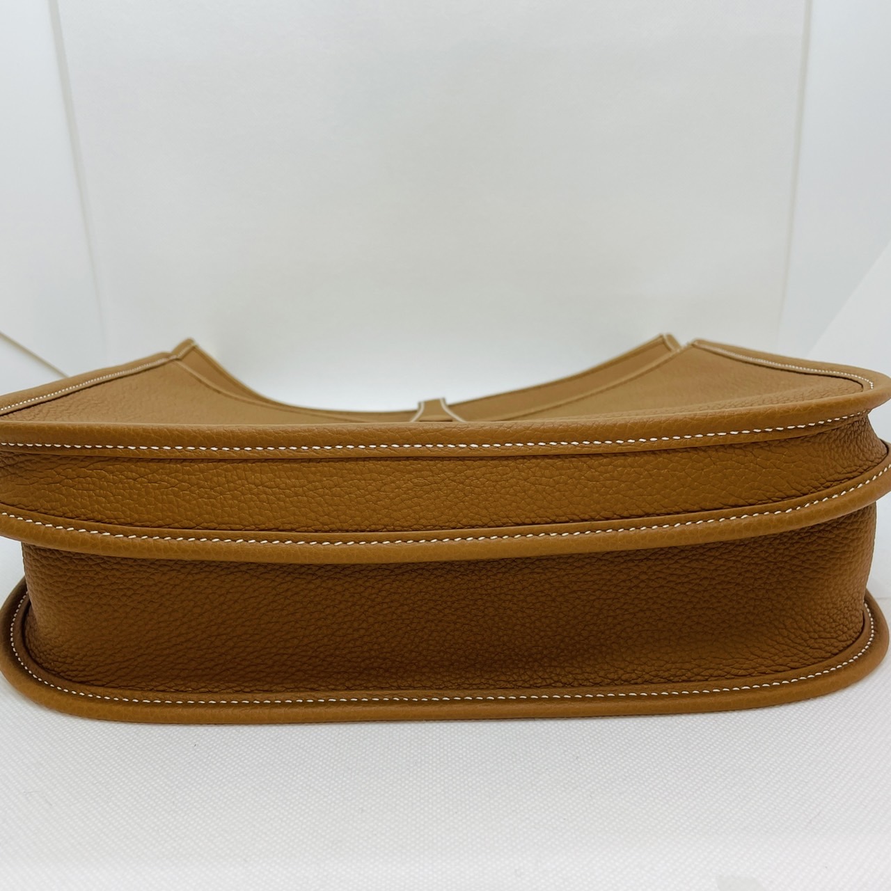 エルメス エヴリン PM トリヨン ゴールド ゴールド金具 U刻印 ショルダーバック