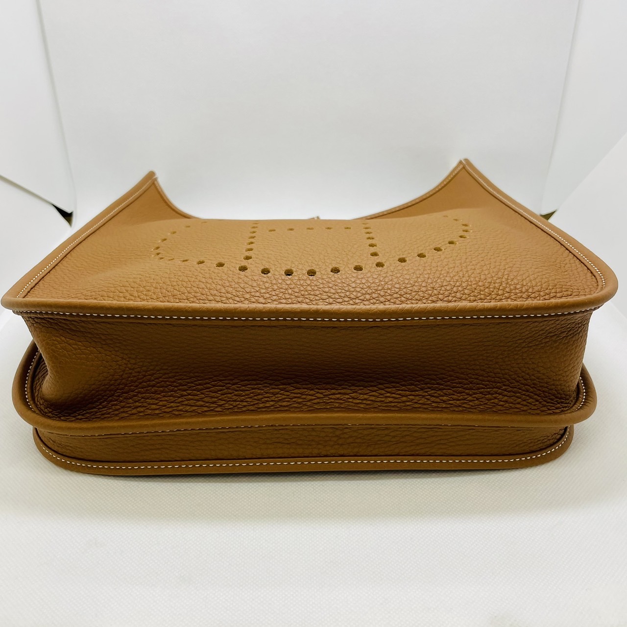 エルメス エヴリン PM トリヨンクレマンス ゴールド ゴールド金具 U刻印