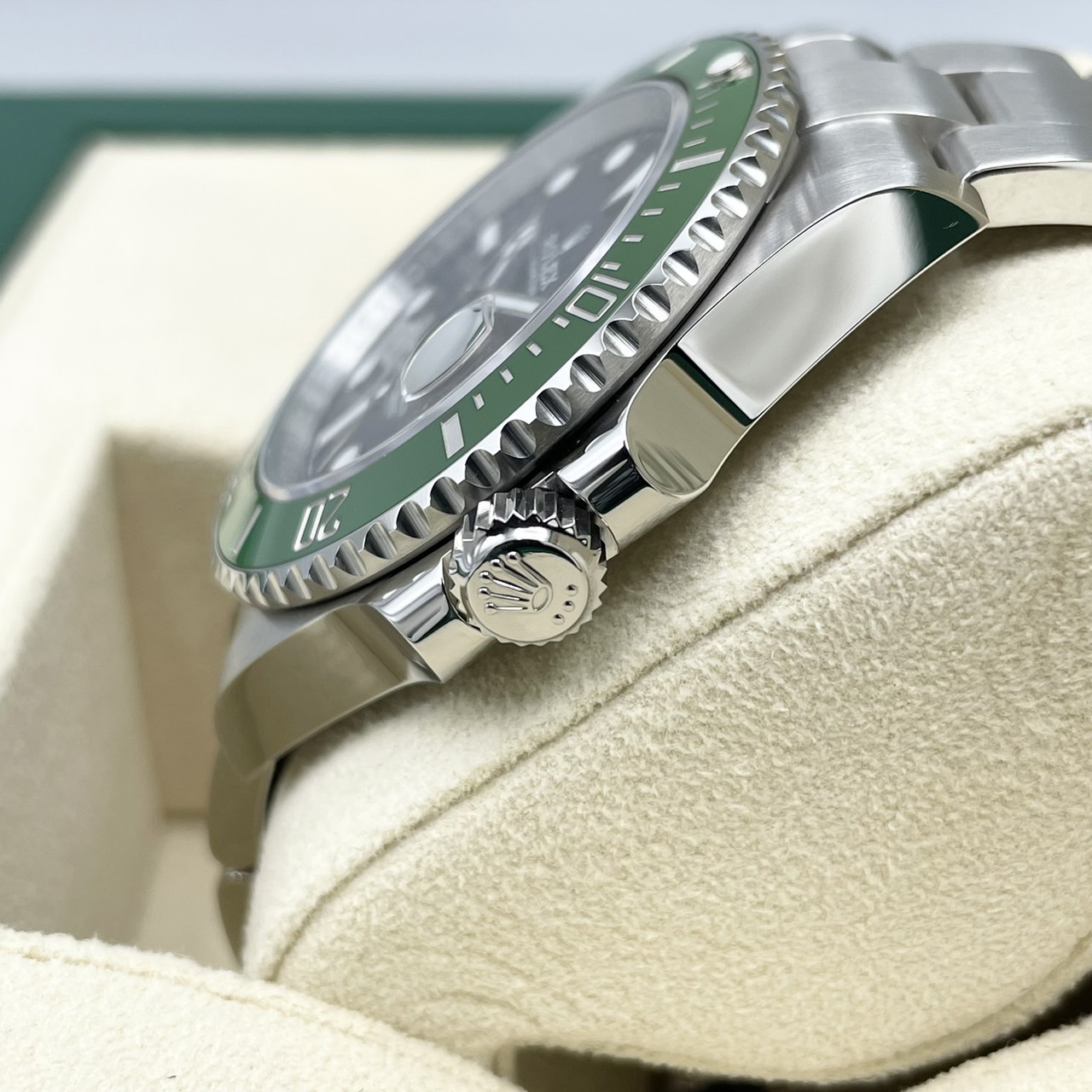 ロレックス サブマリーナ デイト 126610LV オイスターブレスレット