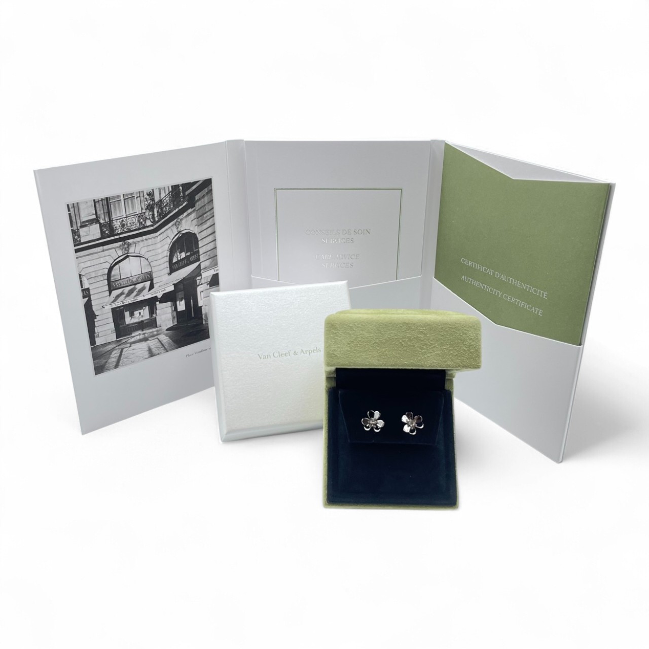 ヴァンクリーフ＆アーペル フリヴォル ピアス ミニモデル VCARP0J600 ダイヤモンド ホワイトゴールド