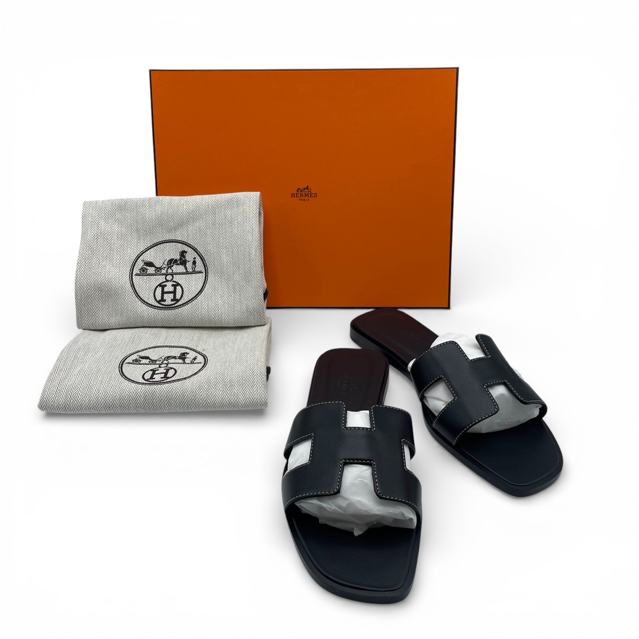 エルメス オラン サンダル サンダル 《オラン》 - ブラック | Hermès - エルメス-公式サイト