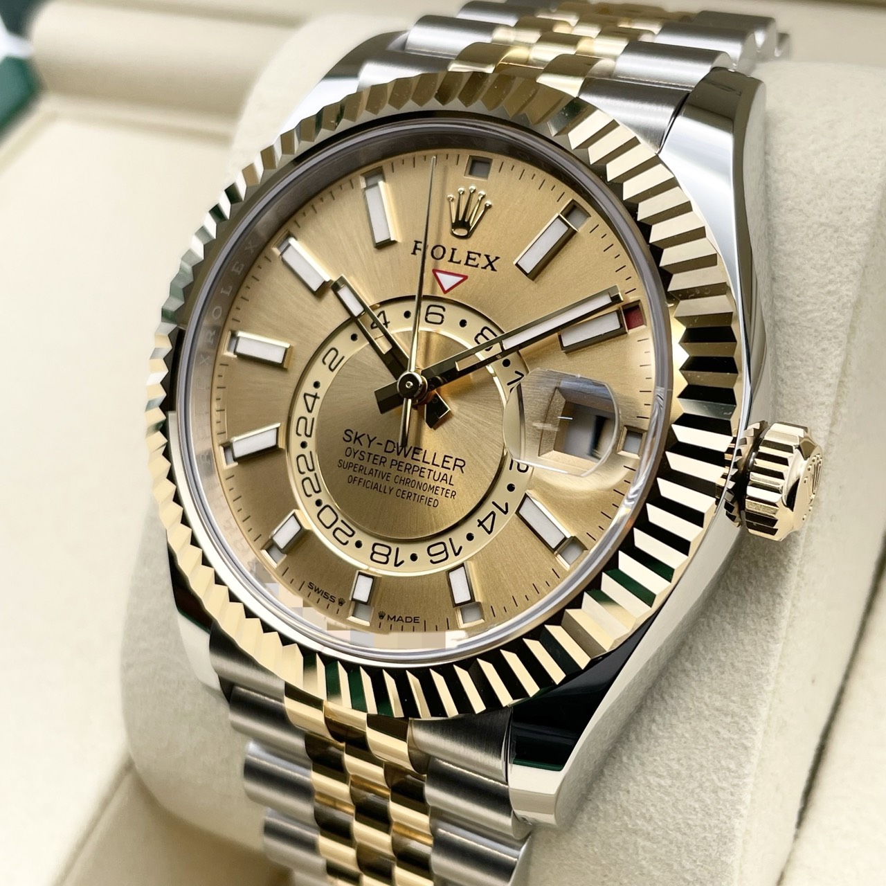 【2026年2月保証書！】 ロレックス スカイドゥエラー 336933 ジュビリーブレス シャンパン  42mm