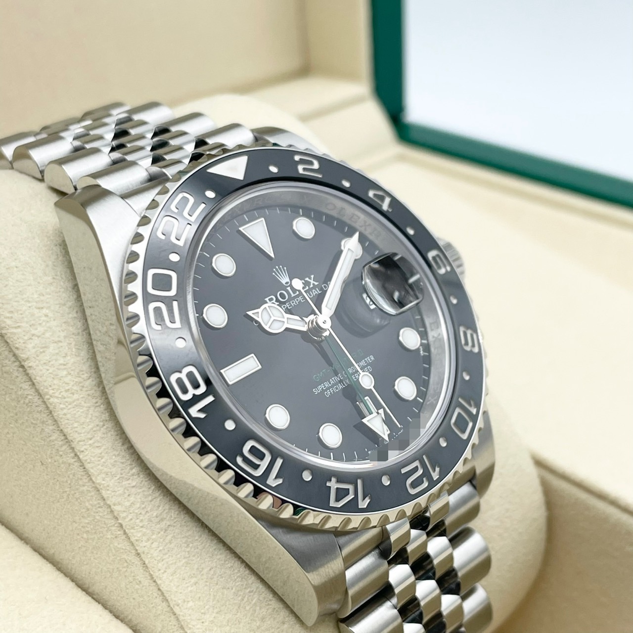 ロレックス GMTマスターII 126710GRNR ブラック ジュビリーブレス 40mm