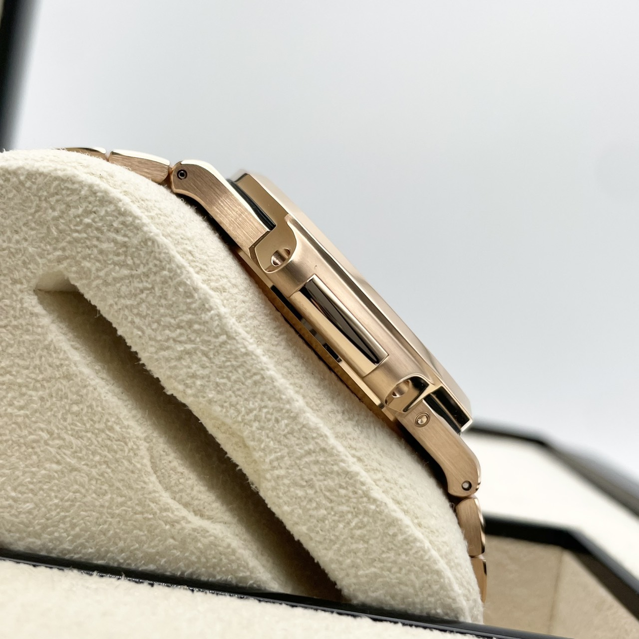 パテックフィリップ ノーチラス 5712/1R-001 ブラウン・ソレイユ 40mm