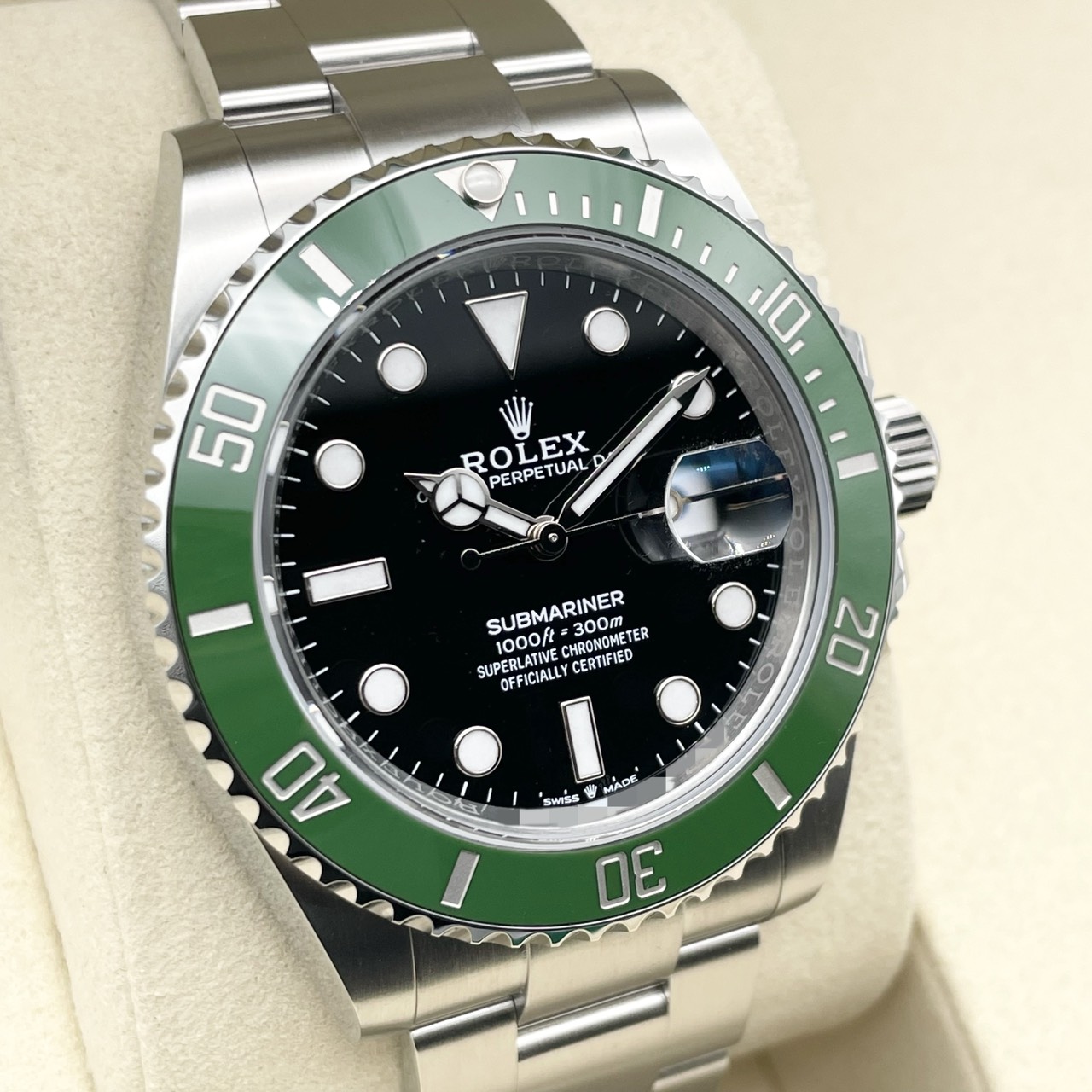 ロレックス サブマリーナ デイト 126610LV ブラック 41mm