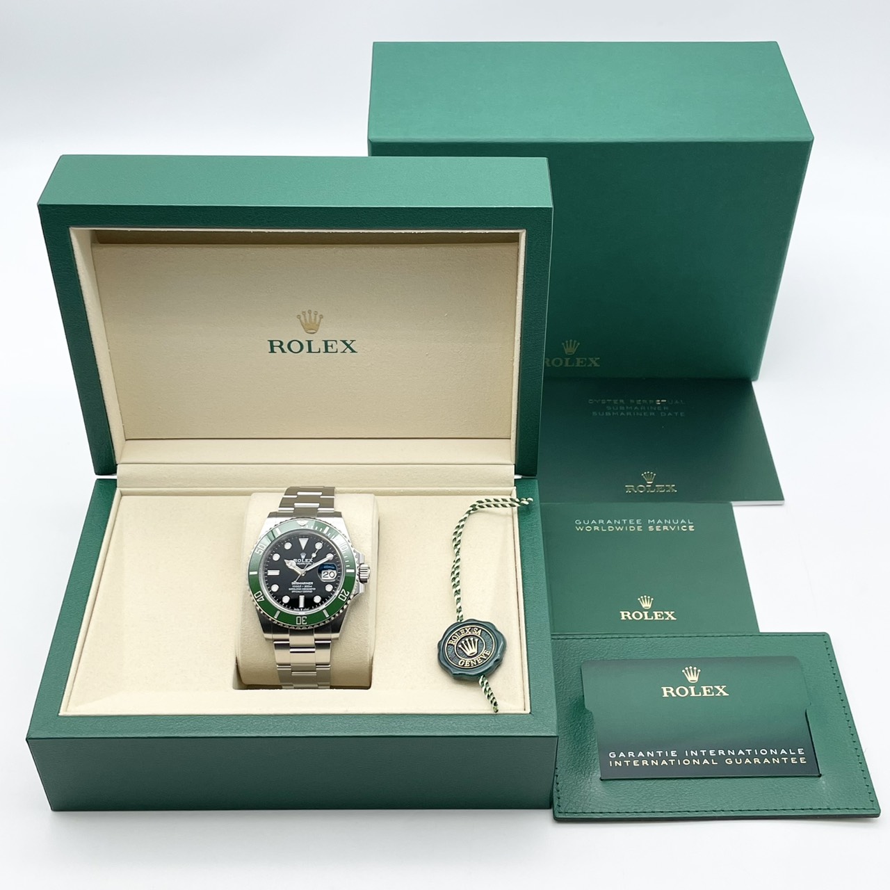 ロレックス サブマリーナ デイト 126610LV ブラック 41mm