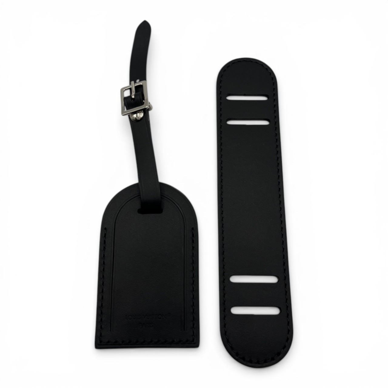 ルイヴィトン ポルト ドキュマン ヴォヤージュ 36.5 ブラック ダミエ・グラフィト シルバー金具