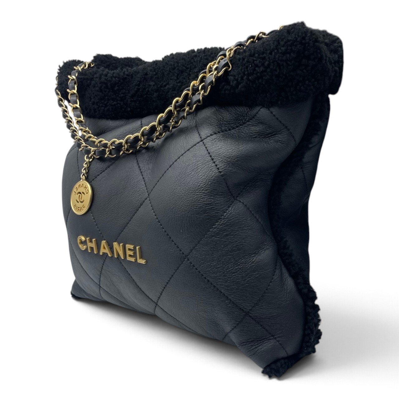 【最安値】　CHANEL22 スモール シャネル CHANEL22 スモール ブラック ラムスキン ゴールド金具