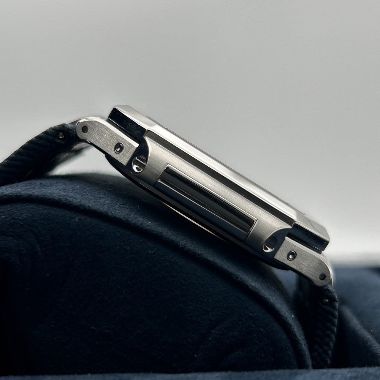 【2024年新作】パテックフィリップ キュビタス 5822P-001 ブルー・ソレイユ プラチナ 45mm