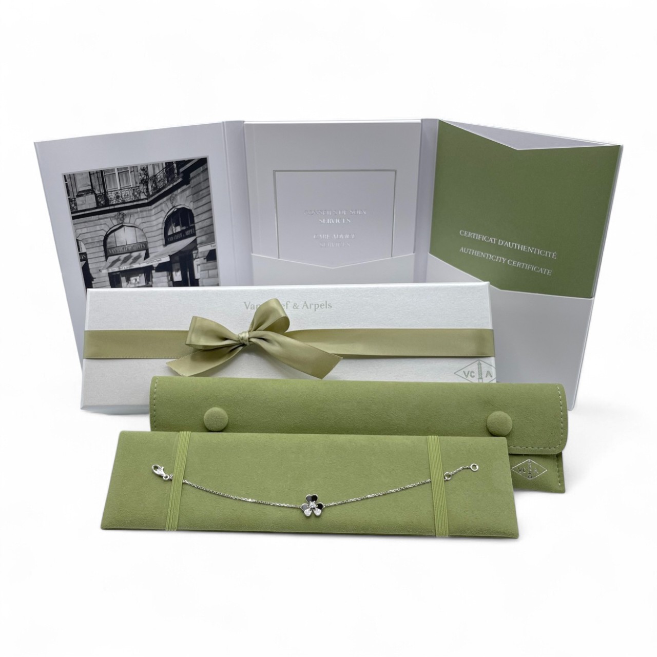 ヴァンクリーフ＆アーペル フリヴォル ブレスレット ミニモデル VCARP0J500 ダイヤモンド ホワイトゴールド