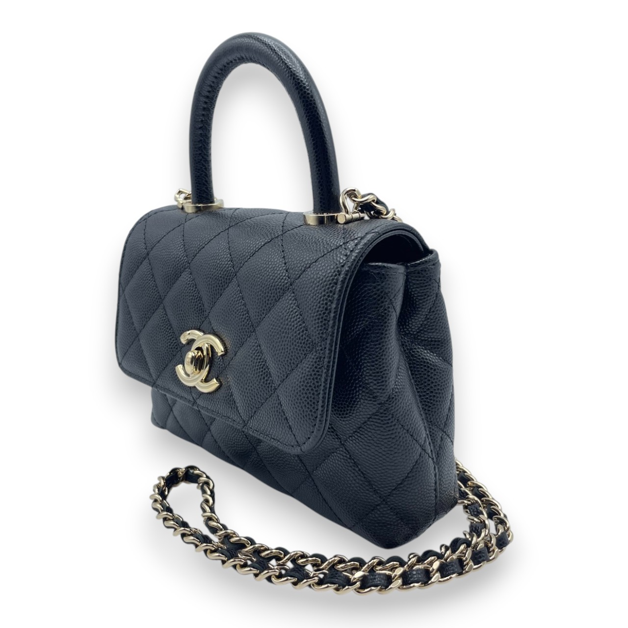 シャネル ココハンドル ミニクラッチ W16 ブラック キャビアスキン