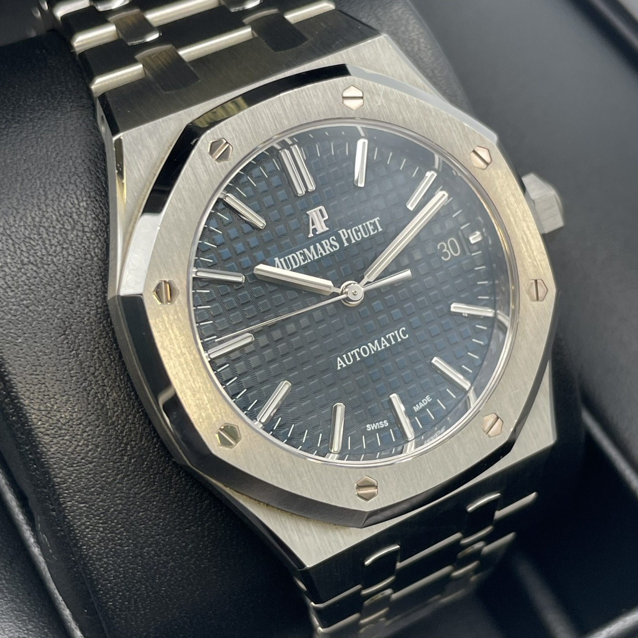 オーデマピゲ ロイヤルオーク 15450ST.OO.1256ST.03 ブルー ステンレススチール 37mm