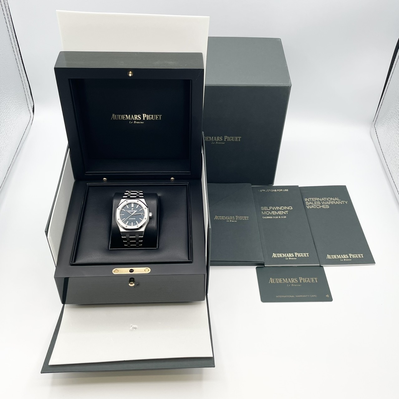 オーデマピゲ ロイヤルオーク 15450ST.OO.1256ST.03 ブルー ステンレススチール 37mm