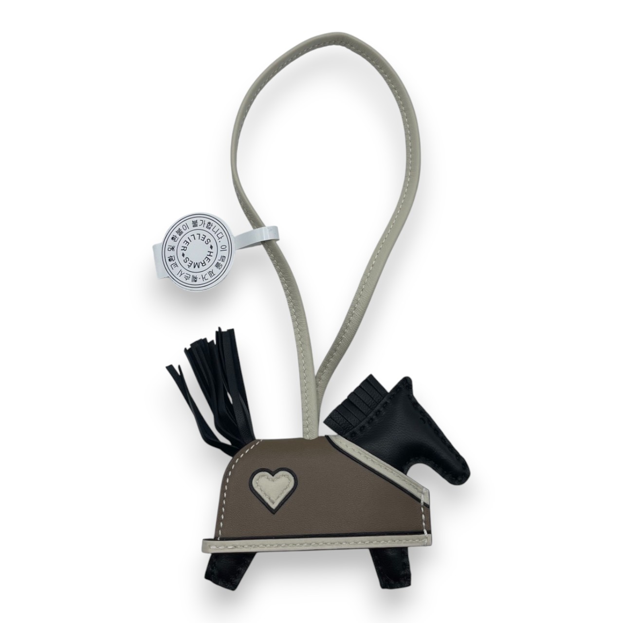 エルメス ロデオチャーム ロベオクール PM ノワール/クレ/エトゥープ アニョーミロ/スイフト K刻印