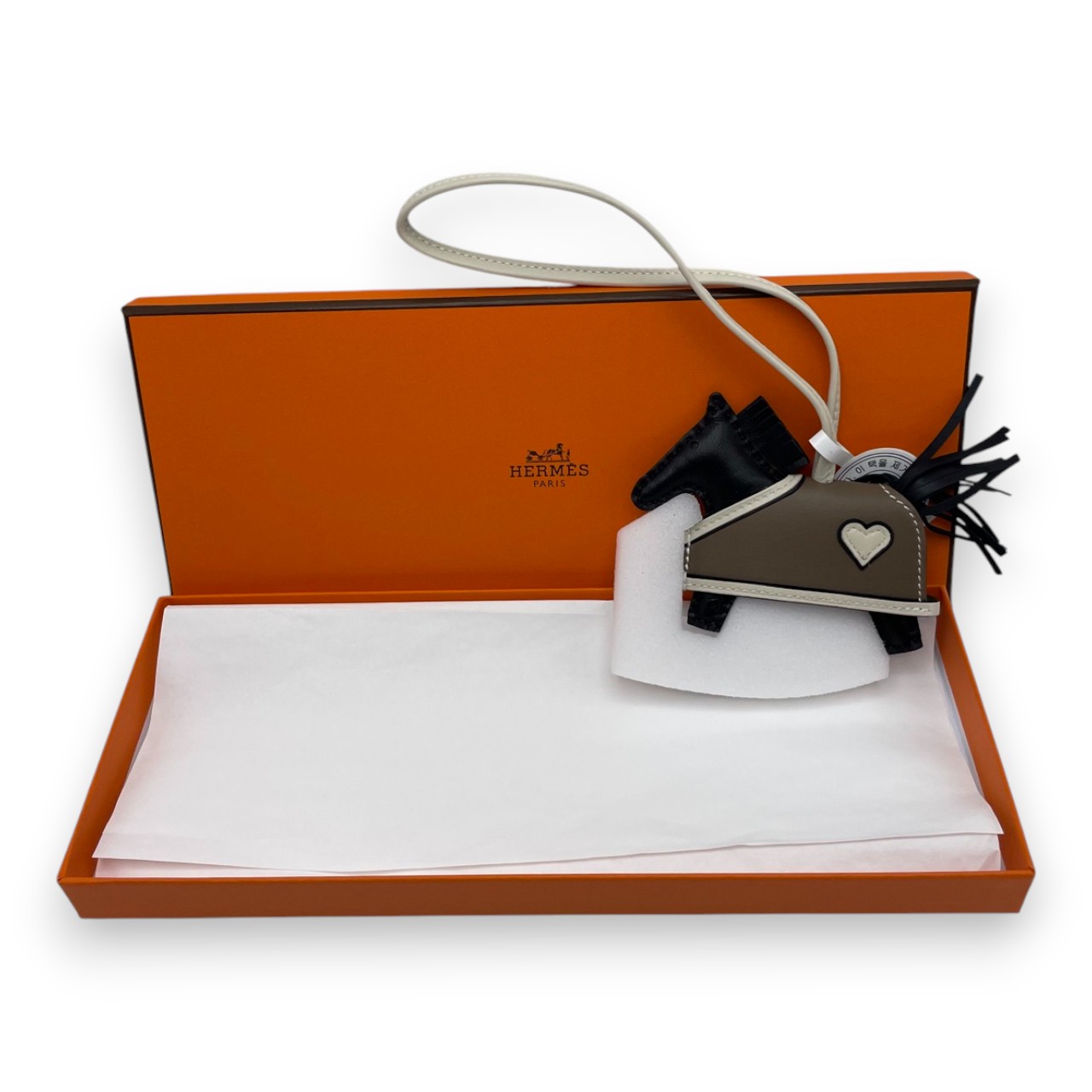 エルメス ロデオチャーム ロベオクール PM ノワール/クレ/エトゥープ アニョーミロ/スイフト K刻印