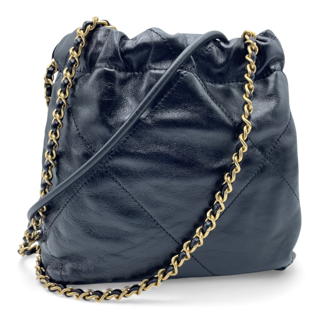 シャネル CHANEL22 W17.5 ブラック シャイニーカーフスキン ゴールド金具