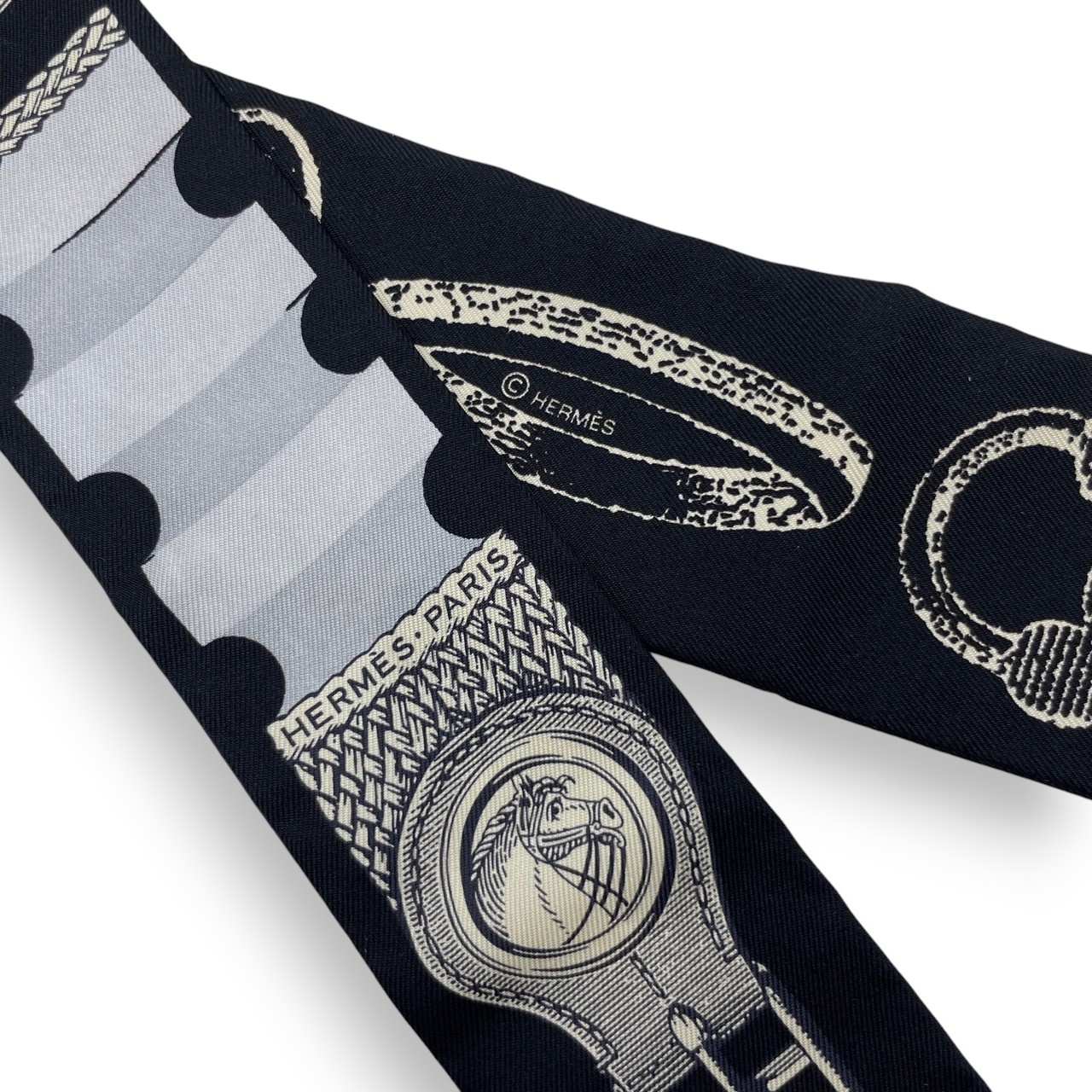 エルメス ツイリー ブリッド・ア・ブロック/詩的な目録 黒