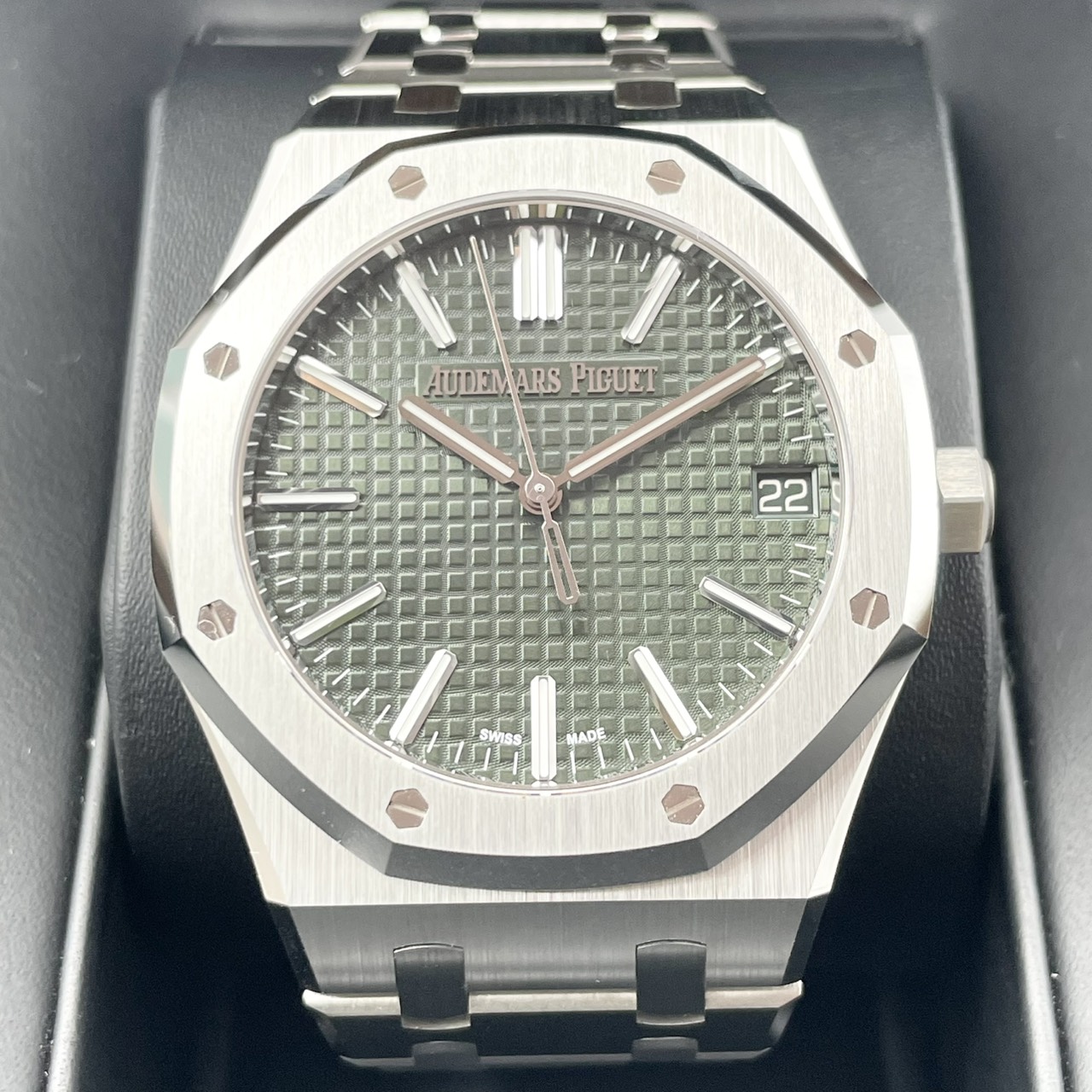 【50周年記念ローター搭載モデル！】オーデマピゲ ロイヤルオーク 15510ST.OO.1320ST.04 カーキグリーン 41mm