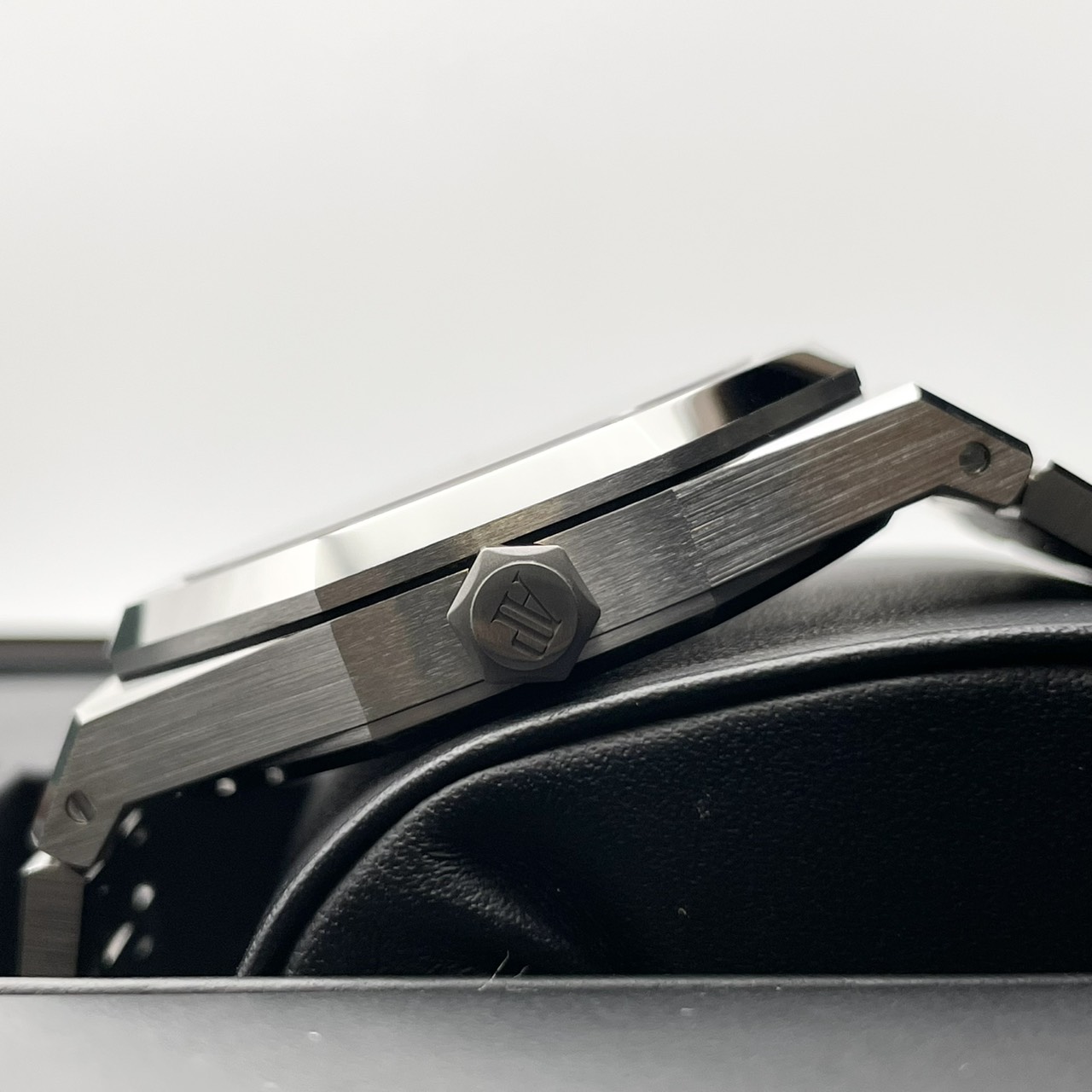 【50周年記念ローター搭載モデル！】オーデマピゲ ロイヤルオーク 15510ST.OO.1320ST.04 カーキグリーン 41mm