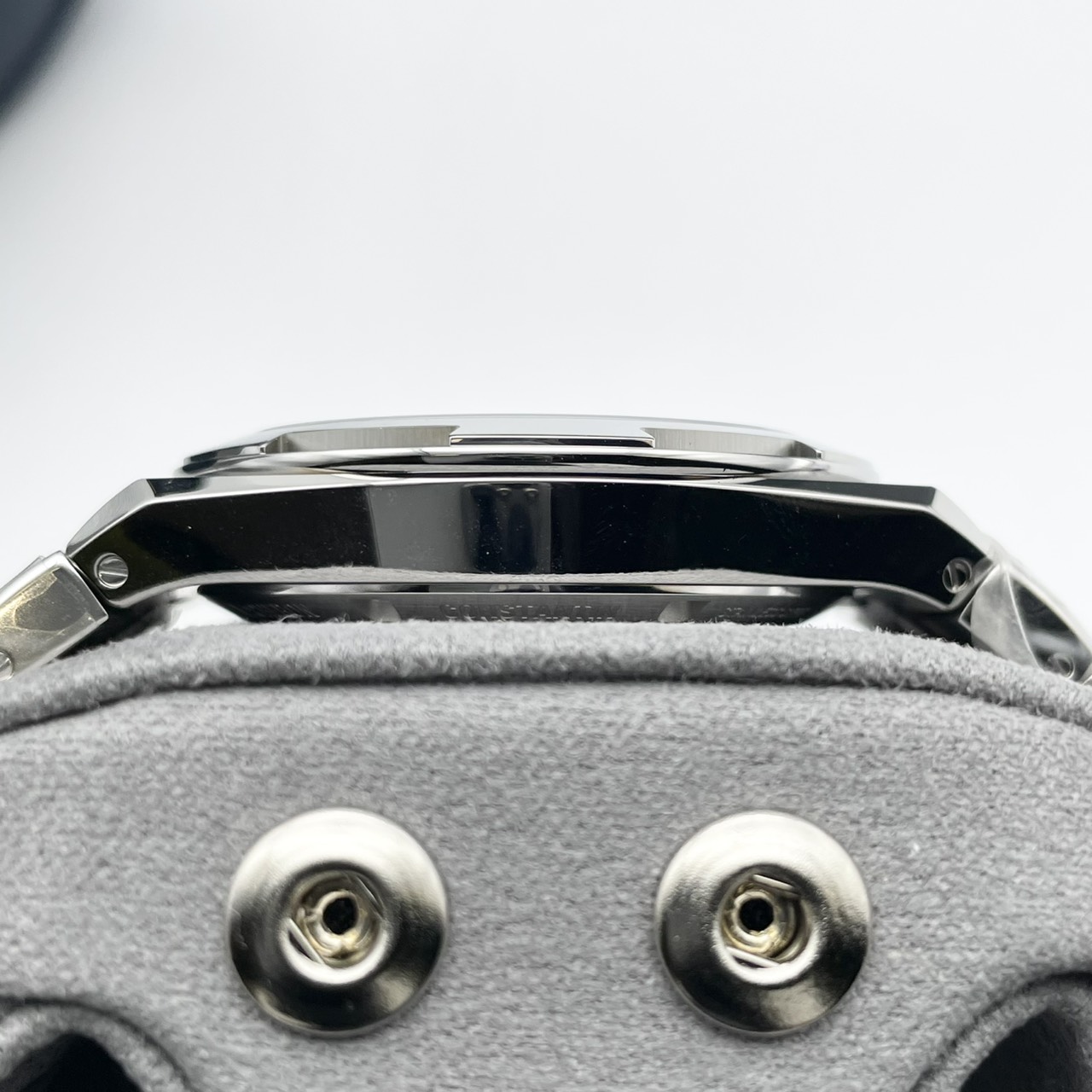 ヴァシュロンコンスタンタン オーヴァーシーズ 4520V/210A-B128 ブルー 41mm