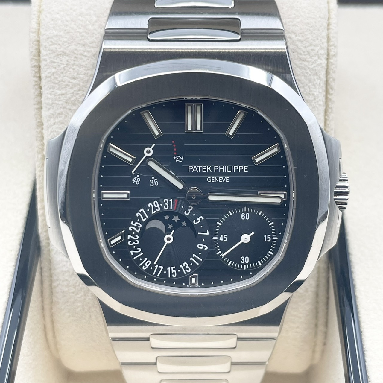 【生産終了モデル！】【付属品完品！】パテックフィリップ ノーチラス 5712/1A-001 ブルー 40mm