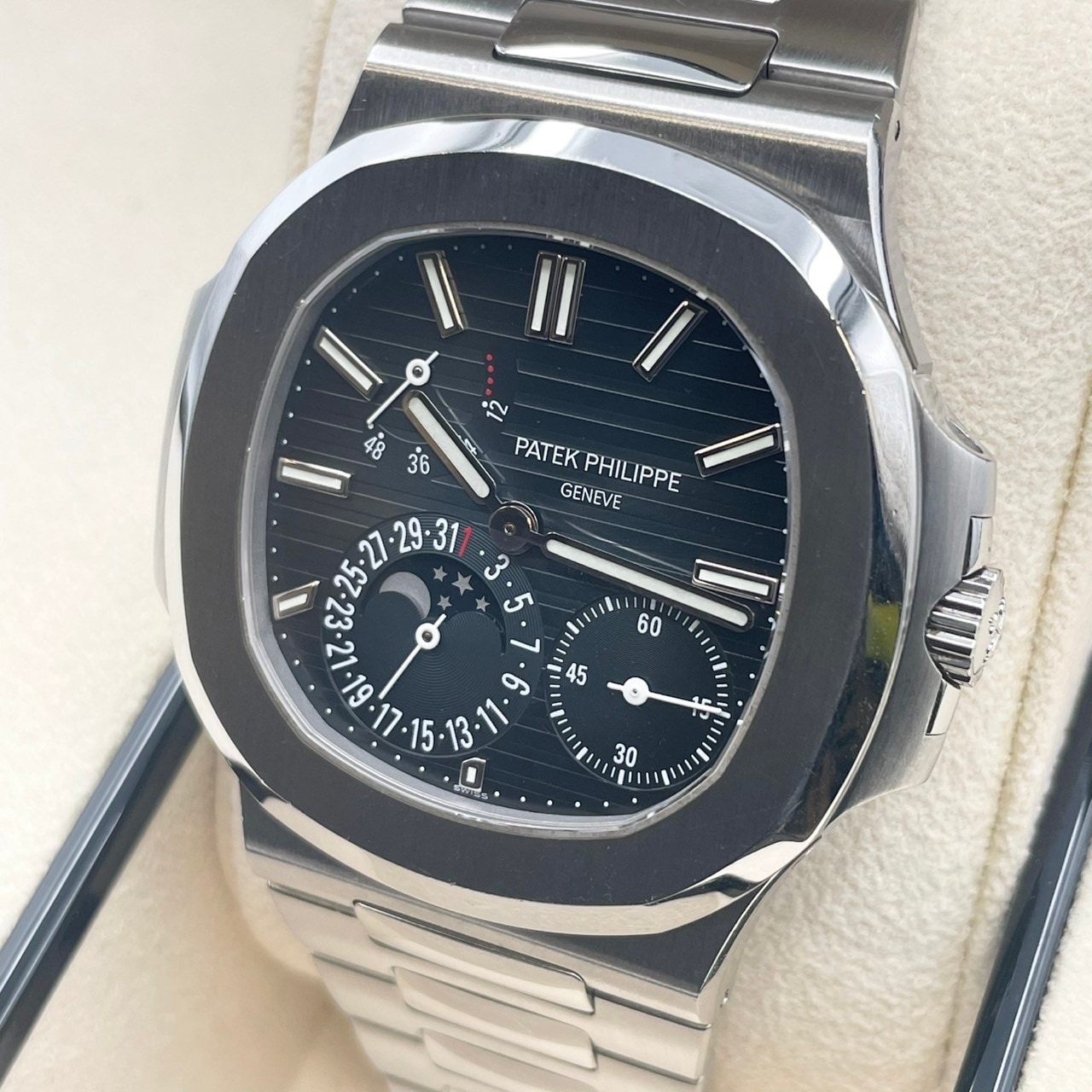 【生産終了モデル！】【付属品完品！】パテックフィリップ ノーチラス 5712/1A-001 ブルー 40mm