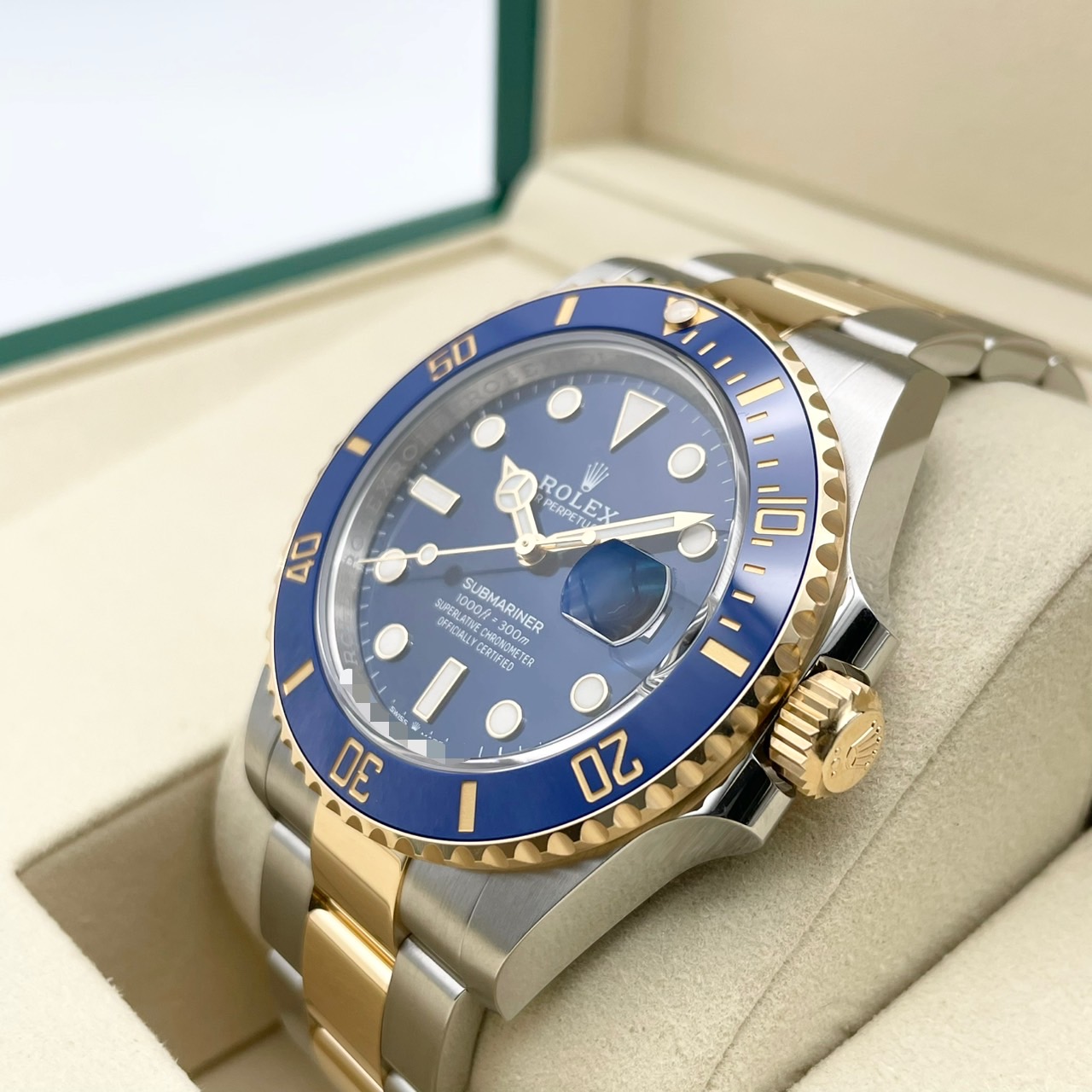 【青夏のコンビ！】ロレックス サブマリーナーデイト 126613LB ロイヤルブルー 41mm