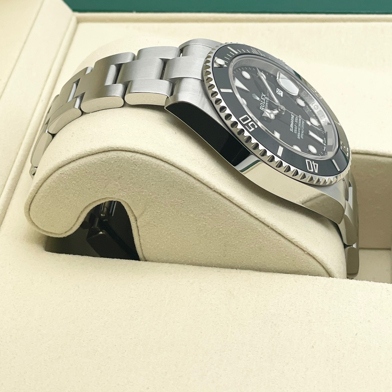 【保証書日付25年12月】 ロレックス サブマリーナーデイト 126610LN ブラック 41mm