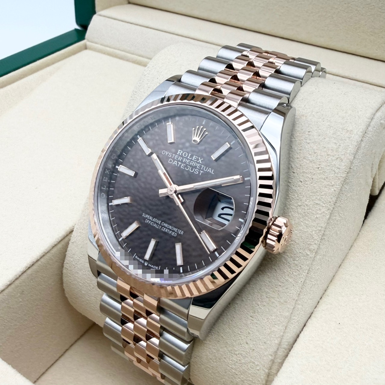 【保証書日付2025年12月！】ロレックス デイトジャスト 126231 チョコレート ジュビリーブレス 36mm