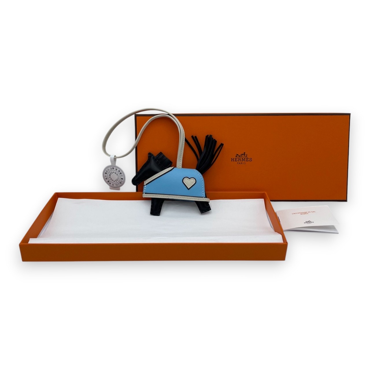 【新品未使用】エルメス新作ロデオチャーム ロベオクール エルメス ロデオチャーム ロベオクール PM ノワール/クレ/セレステ K