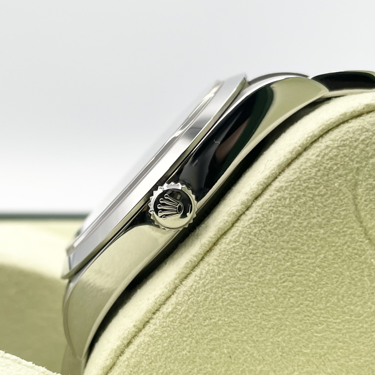 ロレックス エクスプローラー 214270 ブラック ステンレススチール 39mm