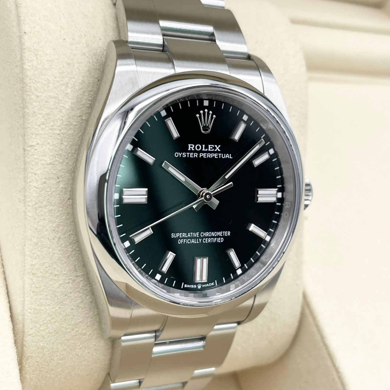 ロレックス オイスターパーペチュアル 126000 ブラック ステンレスチール 36mm