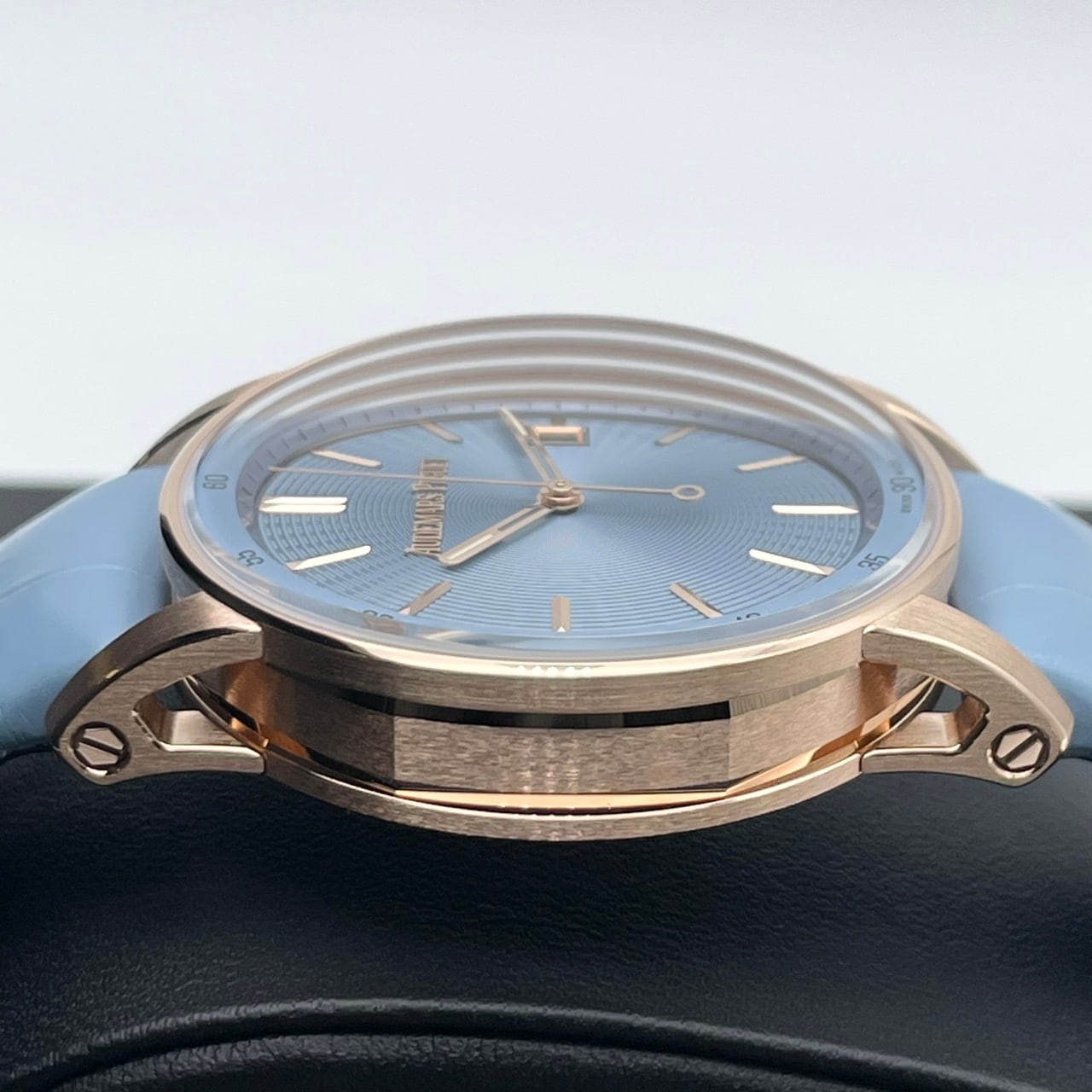 【25年新作！】【定価4,950,000円】オーデマピゲ CODE 11.59 バイ オーデマ ピゲオートマティック 77410OR.OO.A342CR.01 ライトブルー 38mm