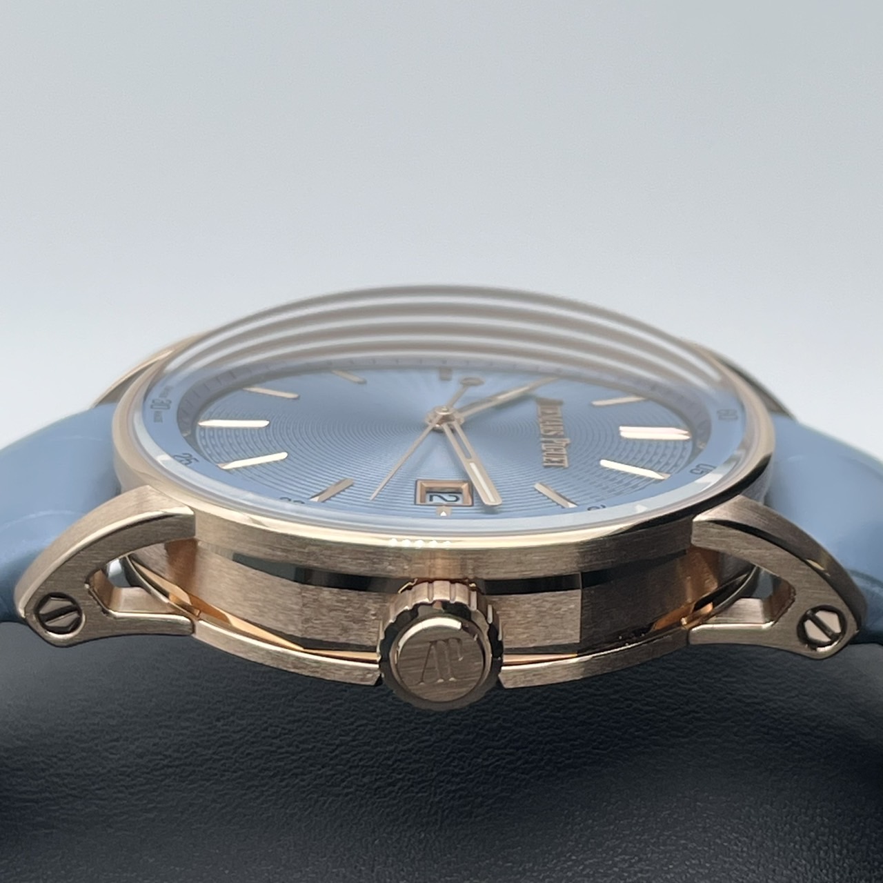 【25年新作！】【定価4,950,000円】オーデマピゲ CODE 11.59 バイ オーデマ ピゲオートマティック 77410OR.OO.A342CR.01 ライトブルー 38mm