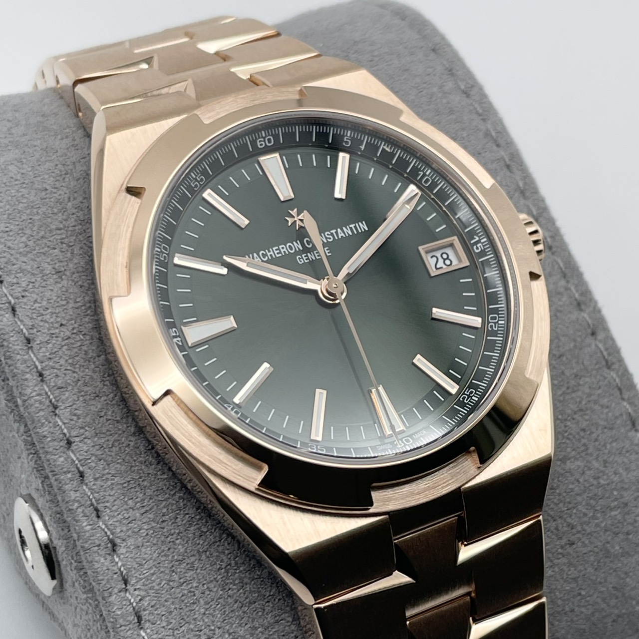 【保証書日付2026年2月！】ヴァシュロンコンスタンタン オーヴァーシーズ 4520V/210R-B967 ピンクゴールド グリーン 41mm
