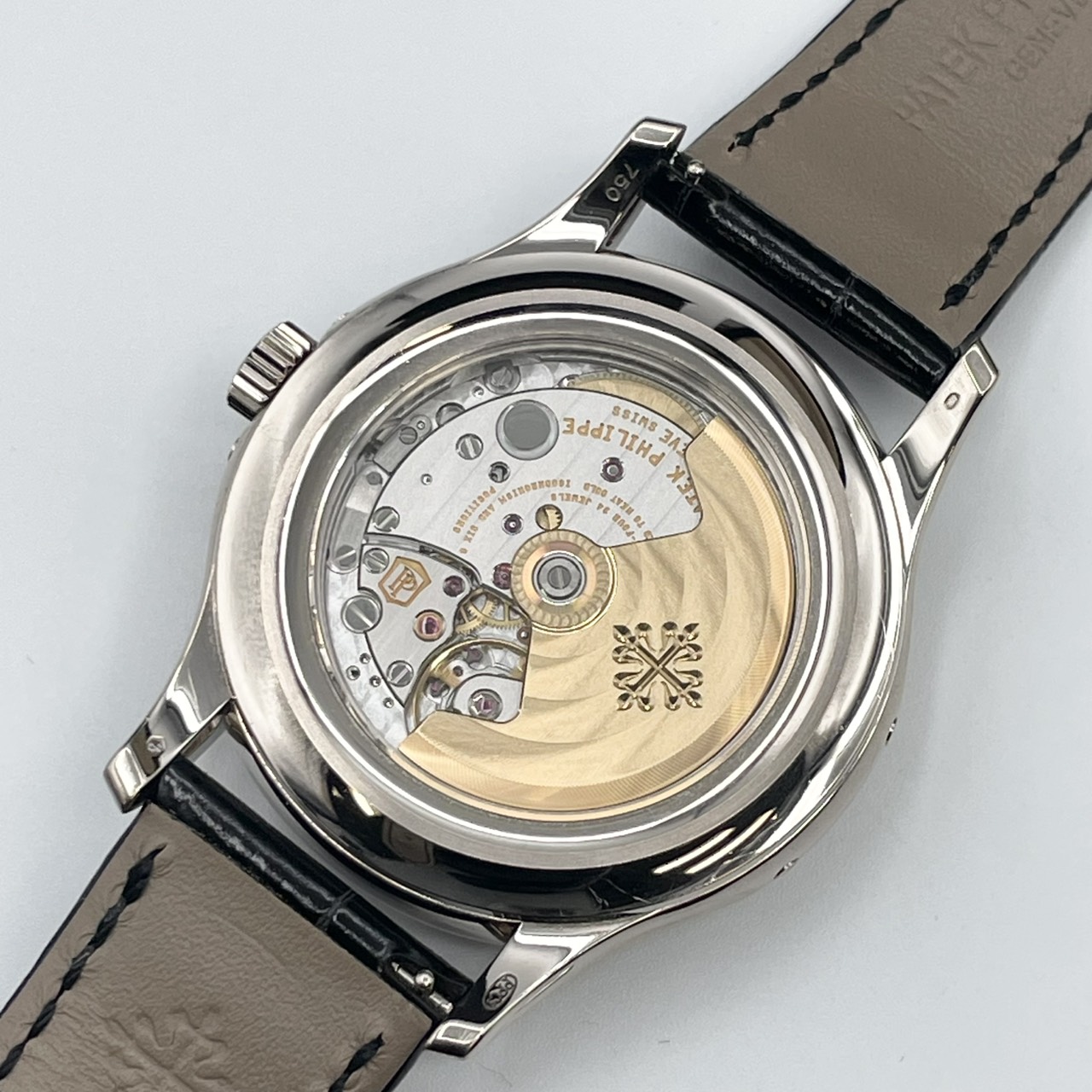 パテックフィリップ コンプリケーション アニュアルカレンダー 5205G-013 ホワイトゴールド ブルーブラック 40ｍｍ