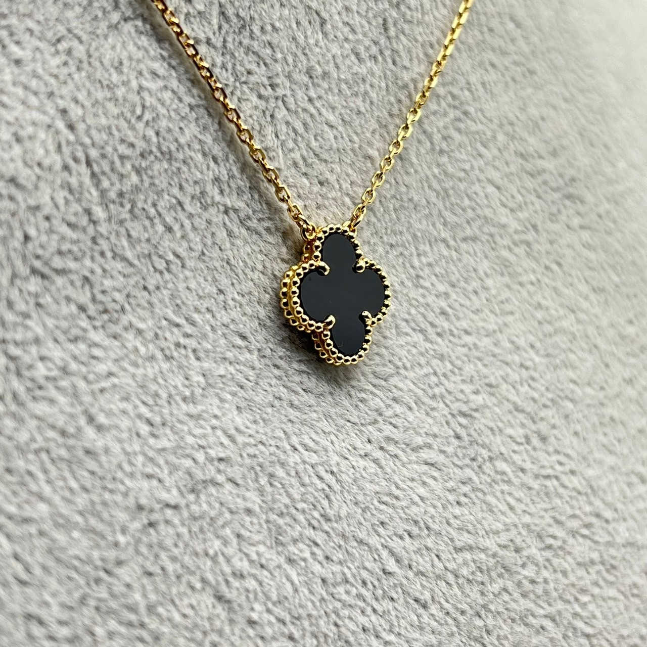 ヴァンクリーフ＆アーペル ヴィンテージアルハンブラ VCARA45800 オニキス