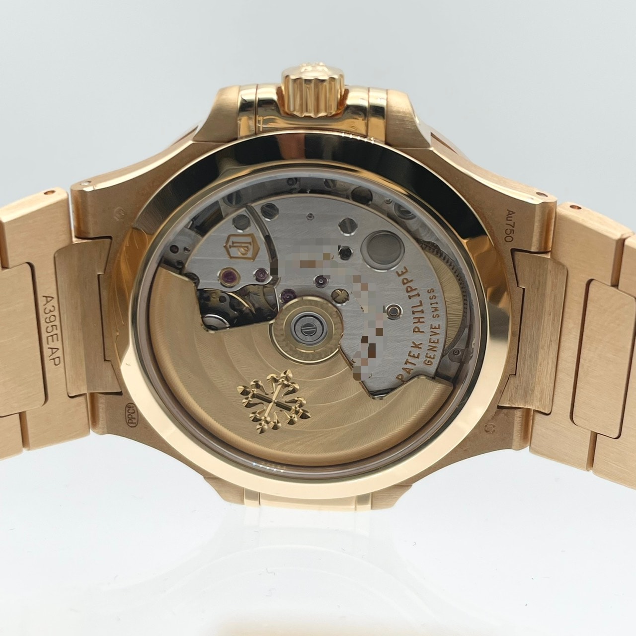 パテックフィリップ ノーチラス 7118/1R-001 シルバーオパーリン 35.2mm